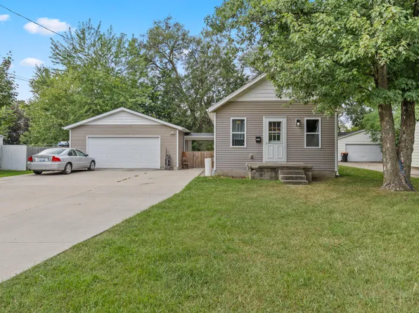 3035 Longstreet Ave SW, Wyoming, MI 49509