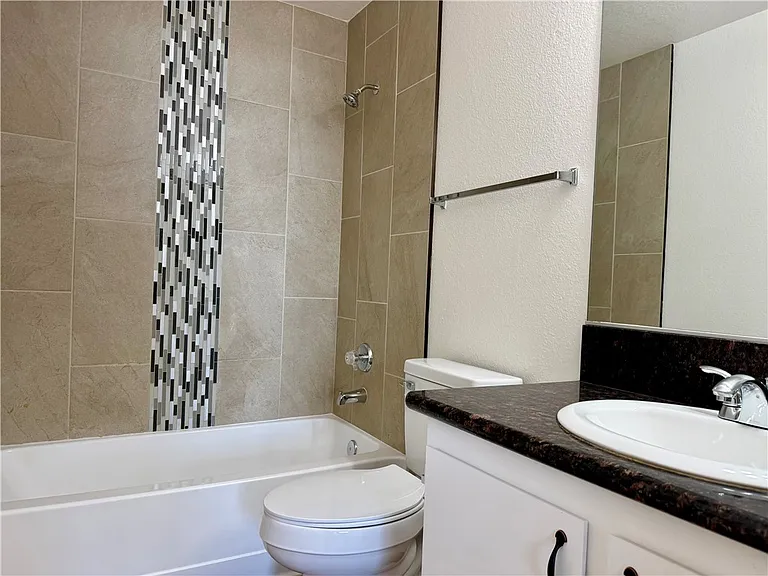 230 Mission Catalina Ln #206 — Photo 7