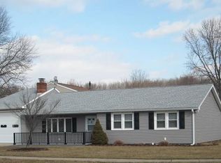 17 Windy Ct, Newark, DE 19713