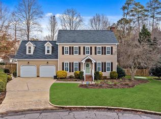 135 Huntsmoor Ln, Cary, NC 27513