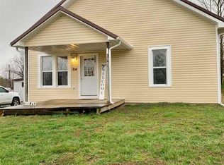 214 S Forest St, Stover, MO 65078