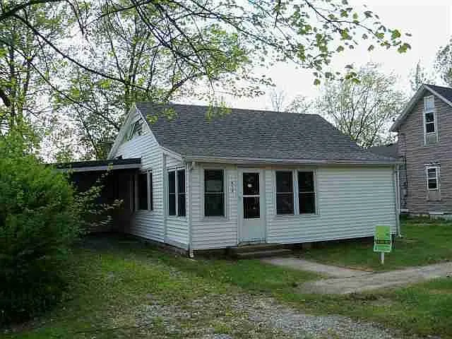 410 N Indiana St photo 1