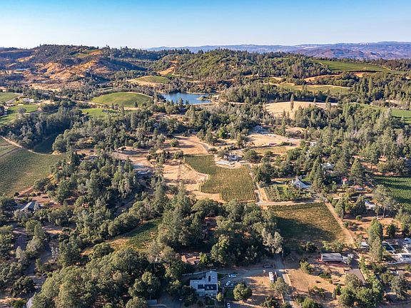 4th image of 710 Anderson Lane