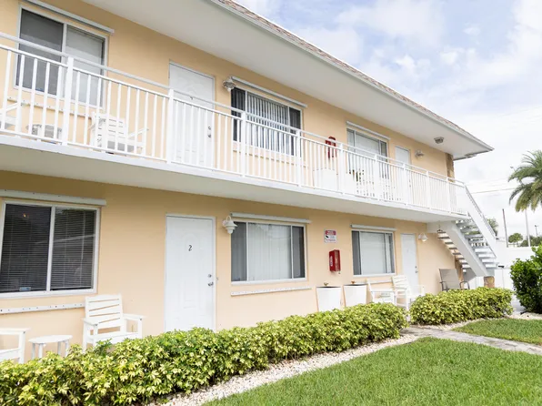 1905 Lake Worth Road, Lake Worth Beach, FL 33461