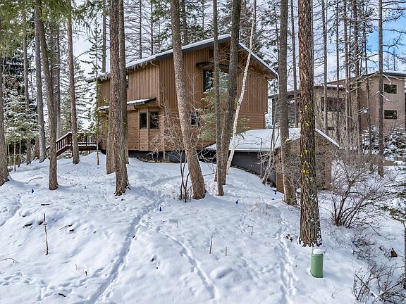 3rd image of 2243 Cedar Ln