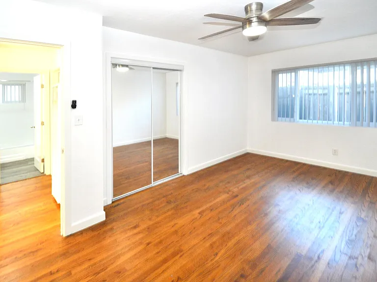 7670 Normal Ave — Photo 11