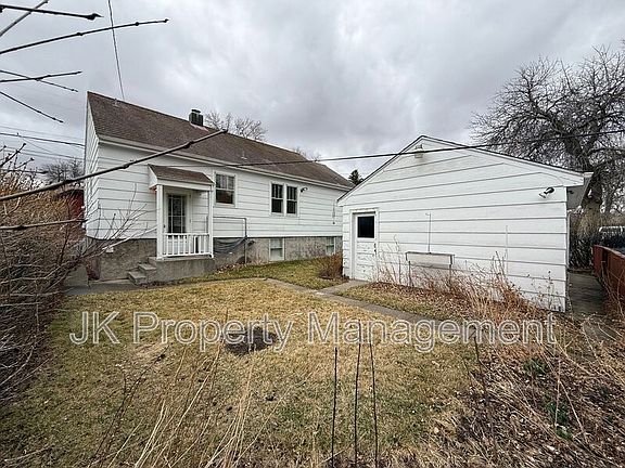 3rd image of 115 16th St N