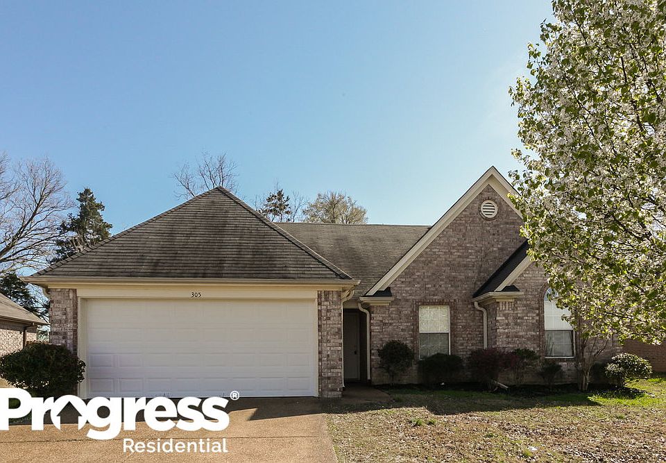 1st image of 305 Village Dr S