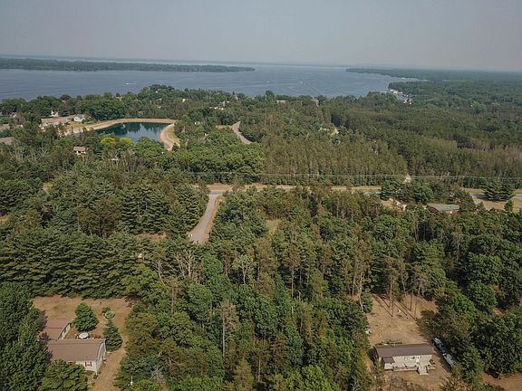 4th image of 0 Winona Ave