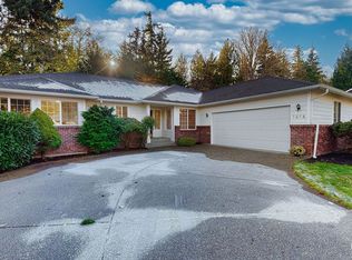 1016 Joanna Ln, Camano Island, WA 98282