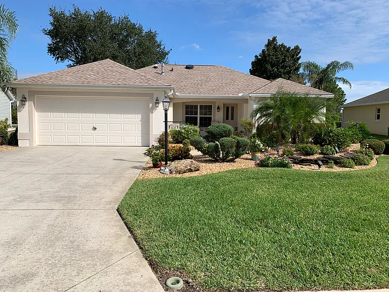 1623 Abernethy Pl — Photo 1