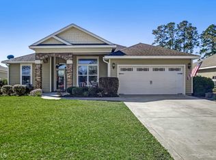 206 Waters Edge Dr, Kingsland, GA 31548