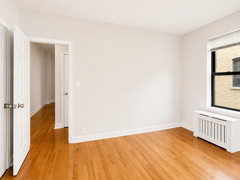 213 Bennett Ave #4C — Photo 8