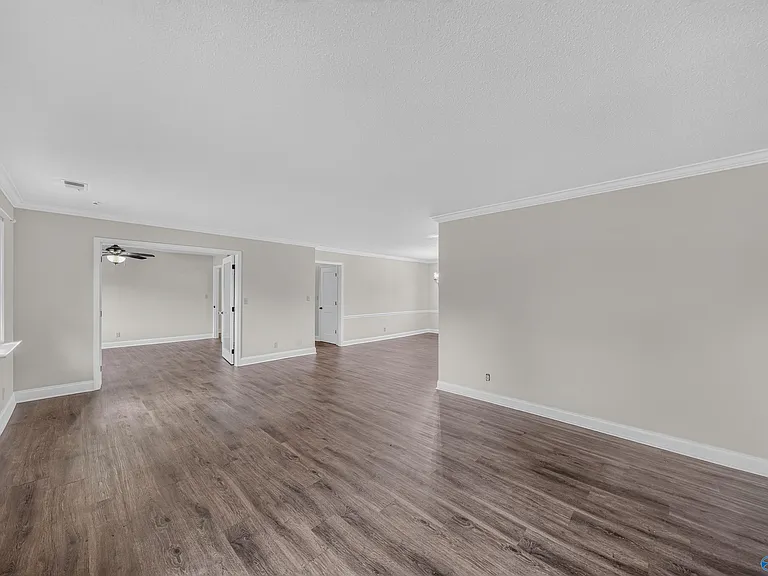 1208 Willowbrook Dr SE #C — Photo 17