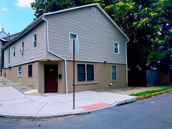 842 Cherokee St