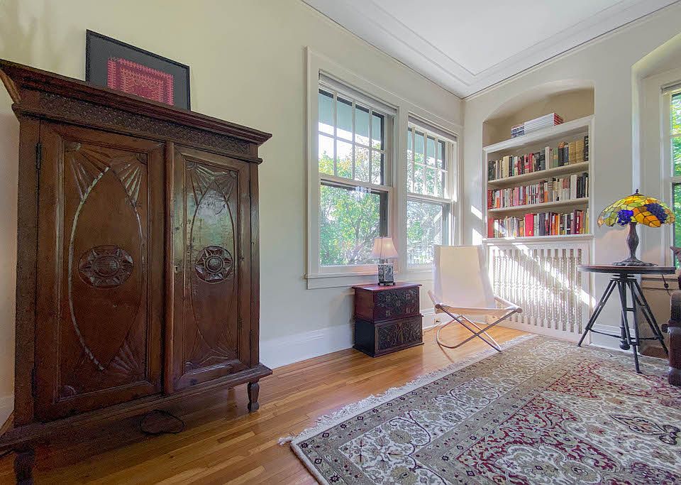 Sun room / living room - this is furnished unit 2 but unit 1 is identical
