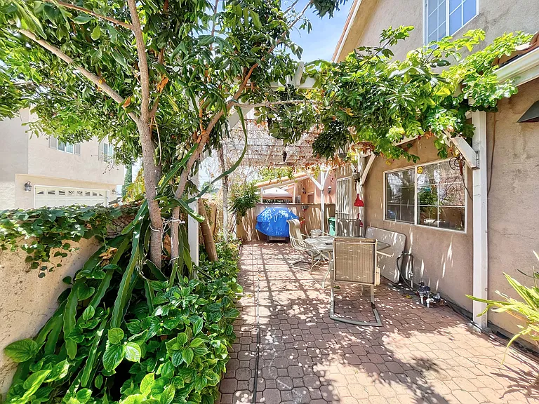 3736 Puente Ave #1 — Photo 14