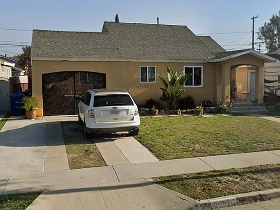 2nd image of 6143 Lincoln Ave #B