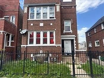 1st image of 4906 W Adams St