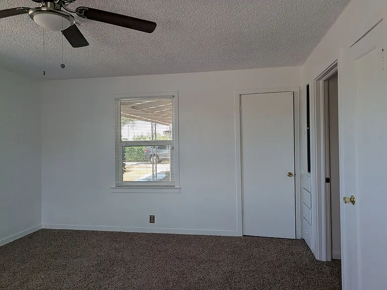 7262 S Cedar Ave — Photo 12