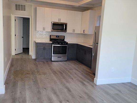 2nd image of 193 Seymour Ave #2M