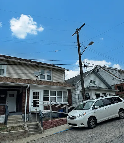 139 Montville St Photo 1
