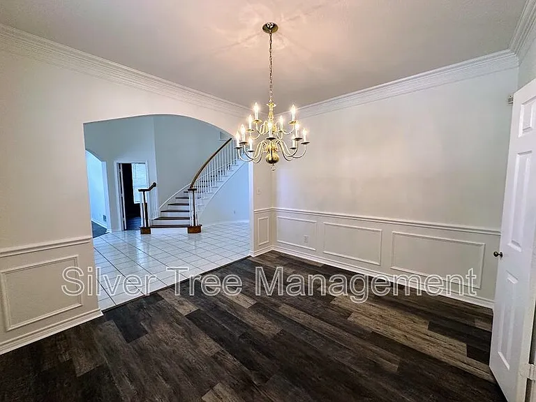 3200 Blenheim Ct — Photo 16