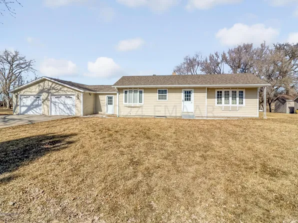 6915 58th Ave N, Harwood, ND 58042