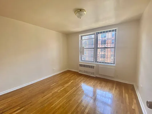 Rented by S&M Associates Realty LLC | media 4