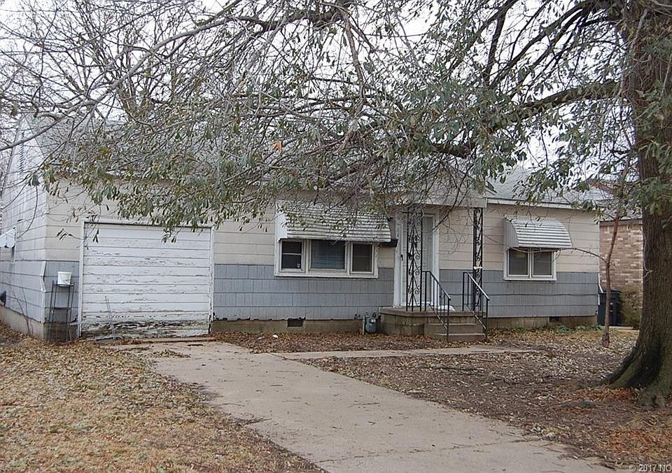 1st image of 1517 N Columbia Pl