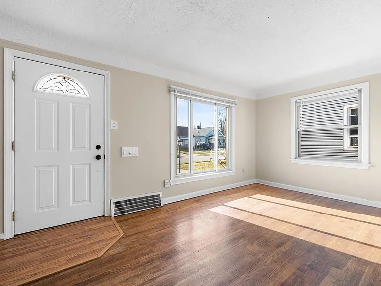 2438 Brookdale Ave — Photo 3