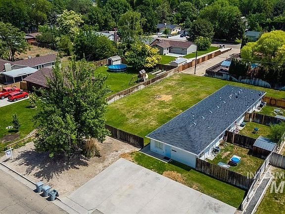 2nd image of 2801 College Ave