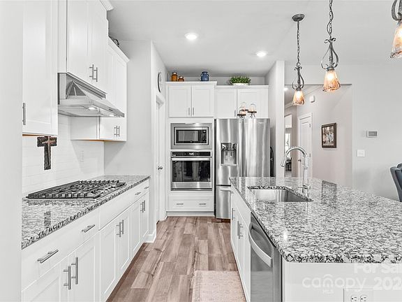 2nd image of 9329 Dunwich Dr