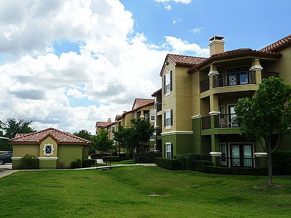 3rd image of 505 Benton Dr APT 9103