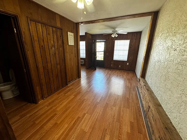 506 Illinois Ave — Photo 7