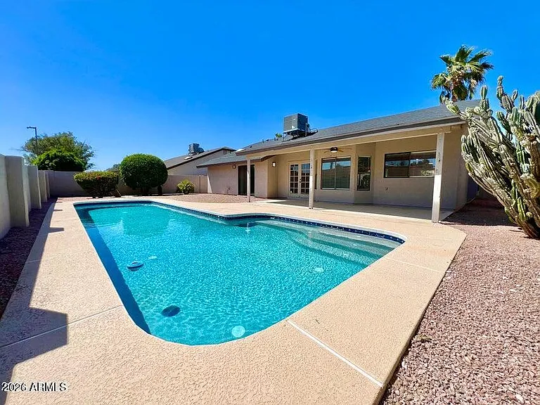 10889 E Kalil Dr — Photo 22