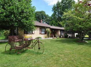 7 Edwards Dr, Freehold, NJ 07728