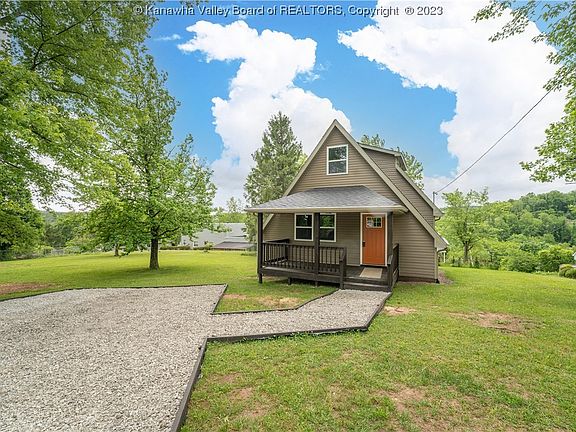 2nd image of 2706 Airview Dr
