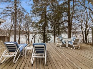 33212 80th St, Burlington, WI 53105