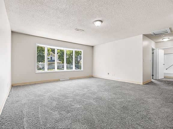 5th image of 1316 22nd St #1322