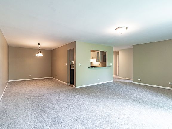 5th image of 711 E Falcon Dr Unit 201