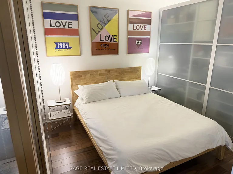 38 Niagara St #605 — Photo 3