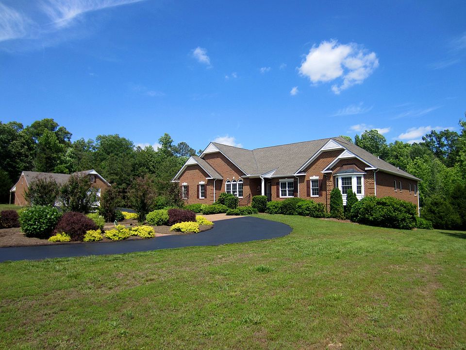 1st image of 1450 Andean Ln