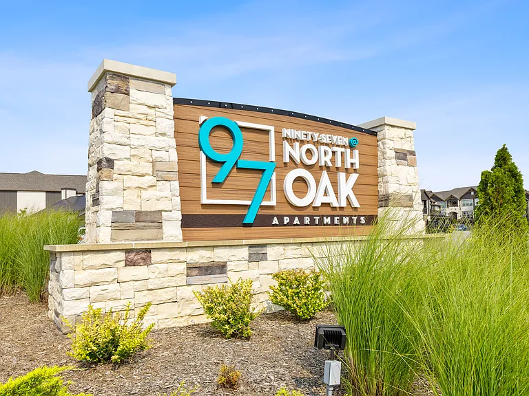 97 @ North Oak — Photo 18