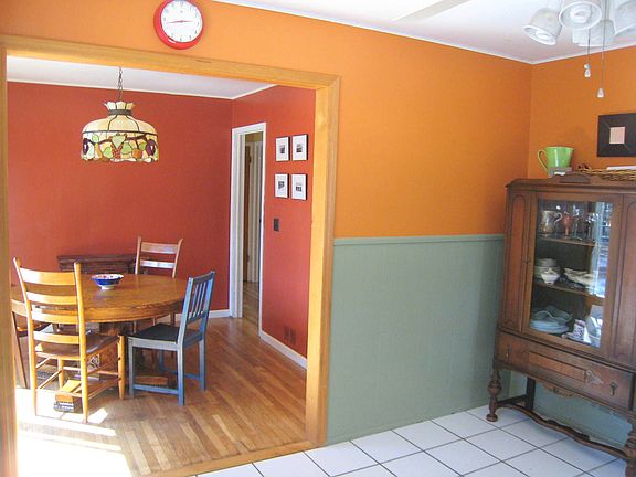 Eat-in Kitchen to Dining Room