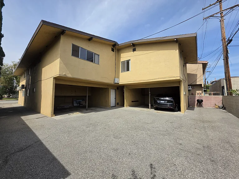 620 W Lexington Dr #5 — Photo 28