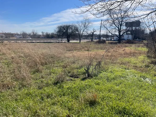 713 E Jefferson Ave, Fort Worth, TX 76104