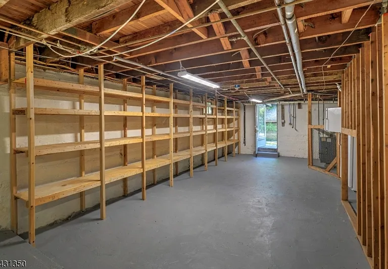 97 Youmans Ave — Photo 14