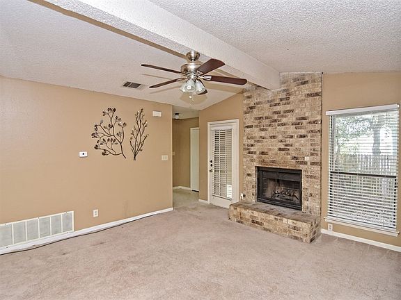 5th image of 3404 Blumie St #A