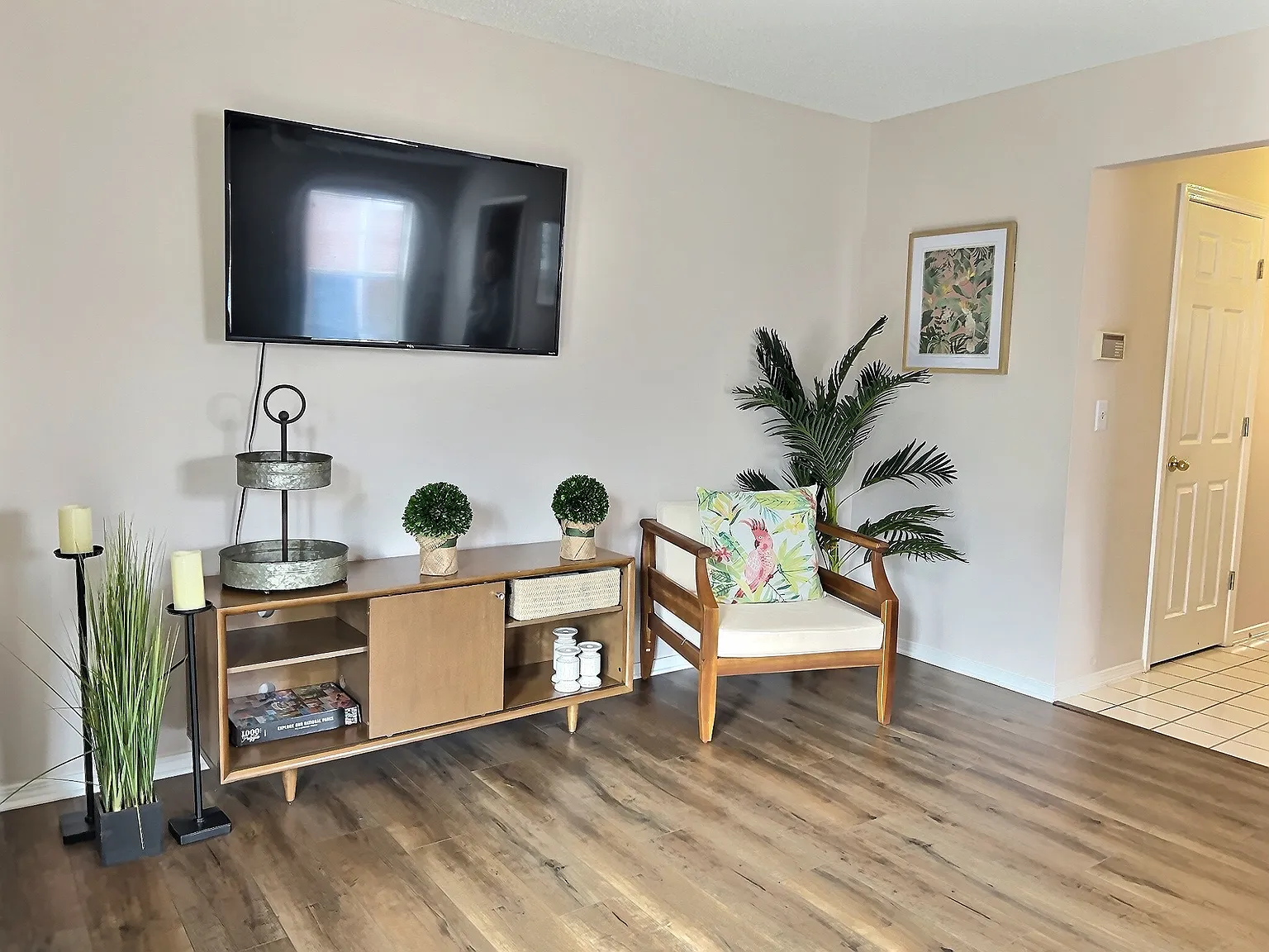 601 Camellia Dr — Photo 2